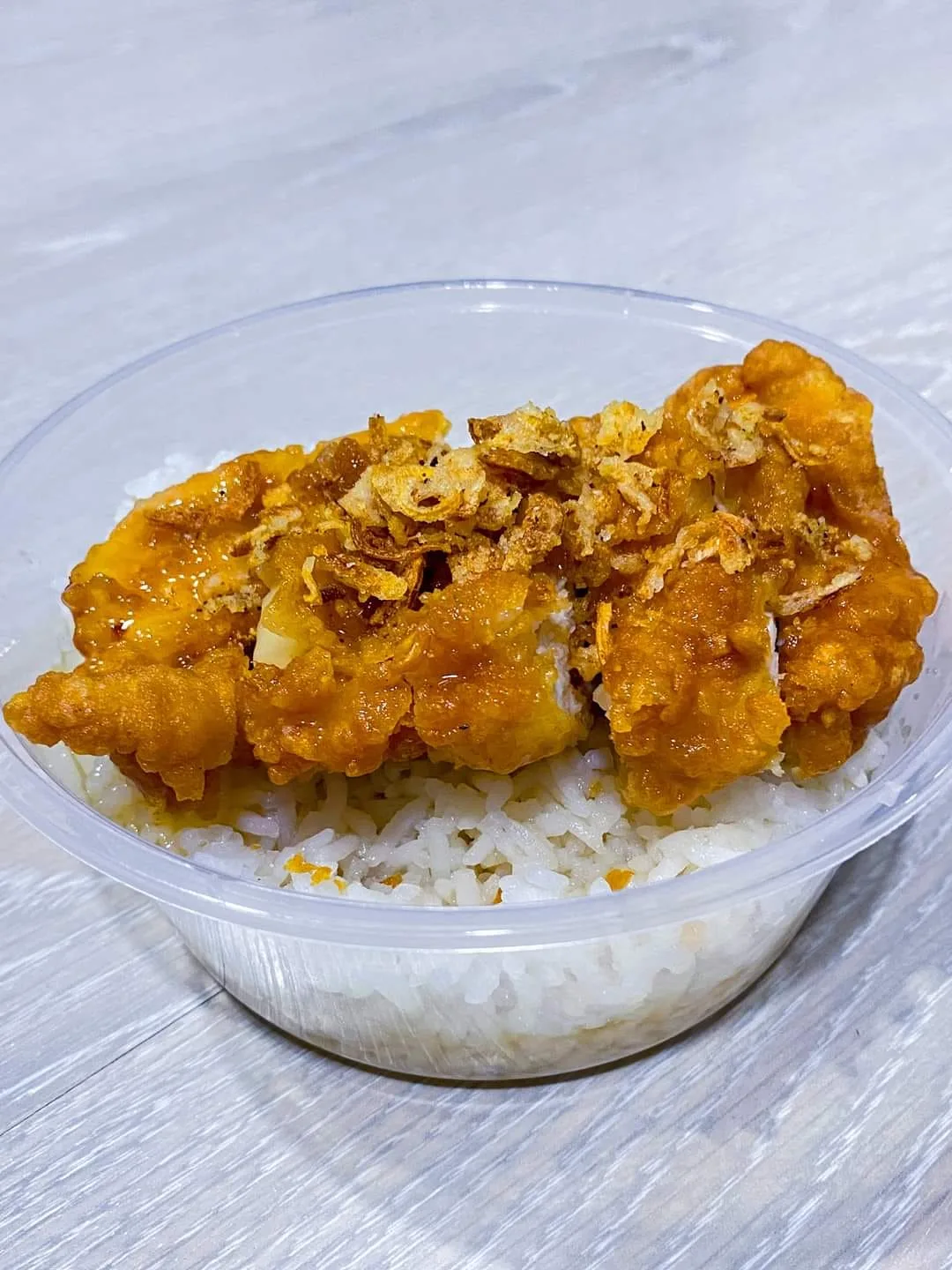 ไก่ทอดเขี้ยวเงิน – Silver Fang Fried Chicken