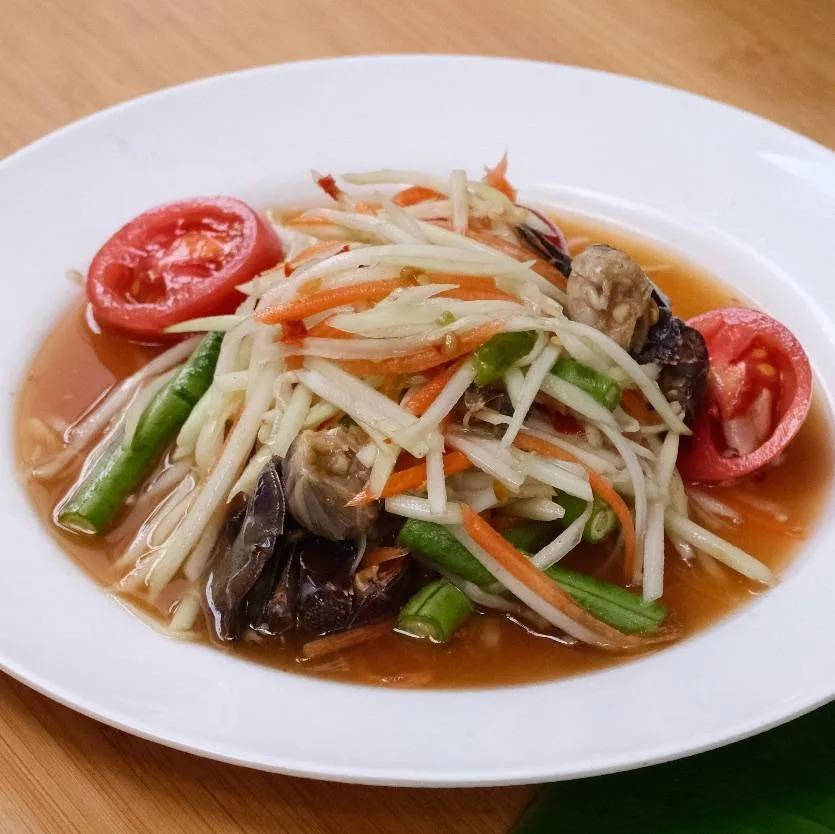 เจ๊แดงสามย่าน ส้มตำ คอหมูย่าง (Jay daeng samyan)สยามพารากอน