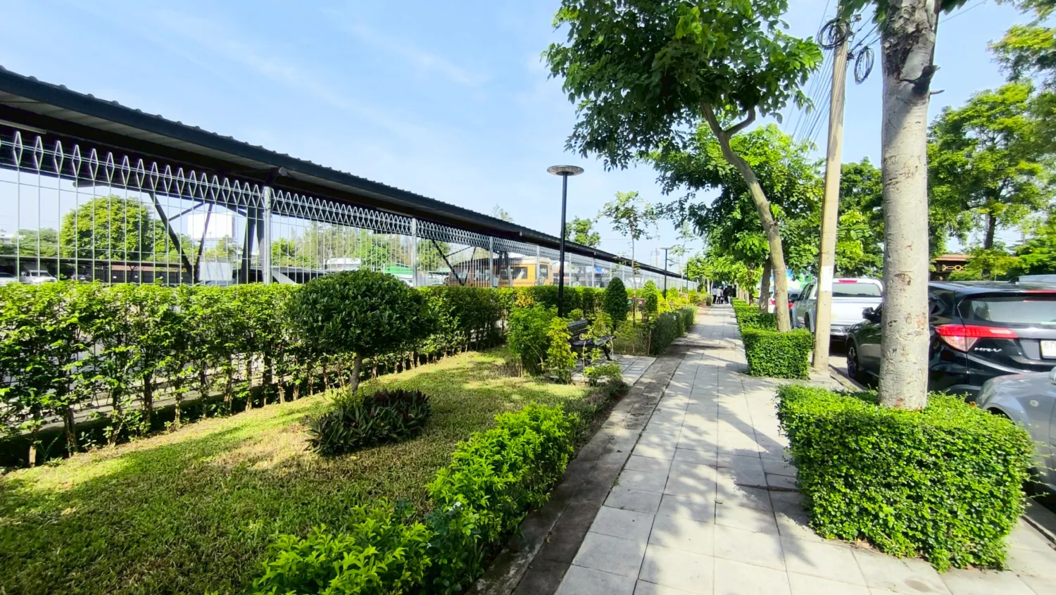 สวน 15 นาที กรุงเทพกรีฑา แยก 32