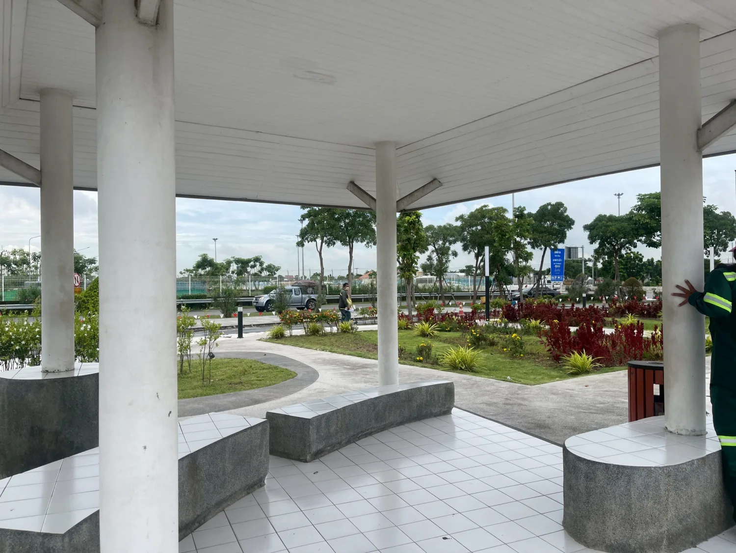 สวนจุดพักรถลาดกระบัง