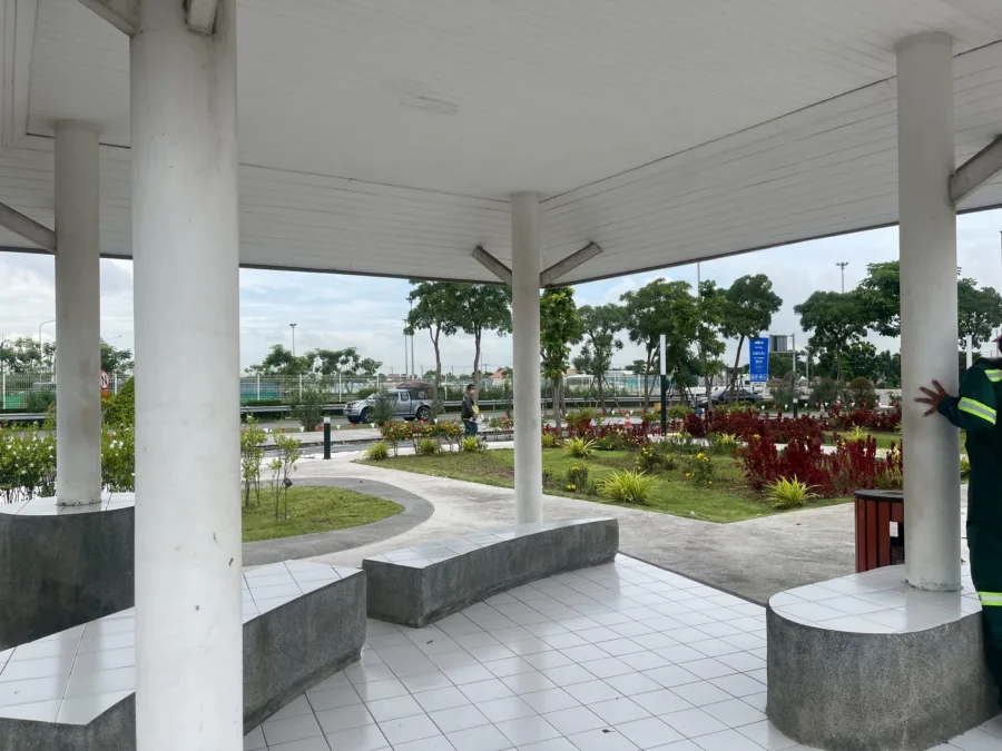 สวนจุดพักรถลาดกระบัง