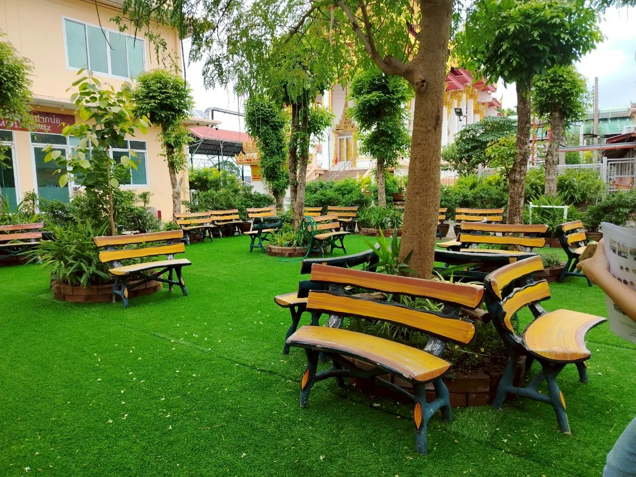 สวนลานธรรมจักรวัดปากบ่อ