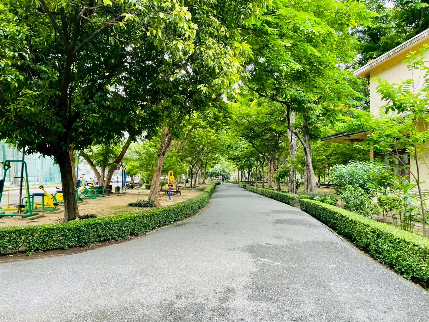 สวนอารีย์สัมพันธ์