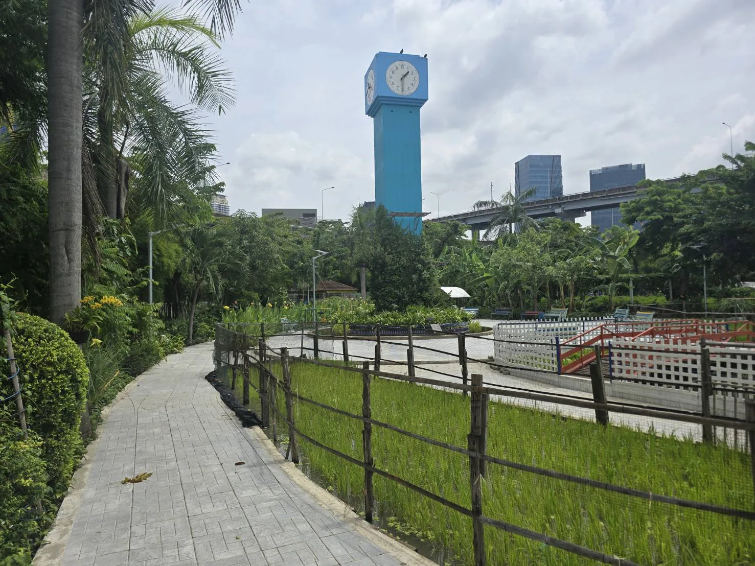 สวนเฉลิมพระเกียรติสมเด็จย่า