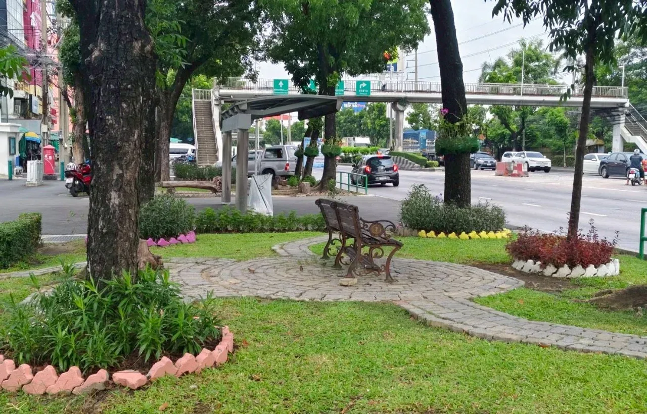 สวนเพชรหนองแขม