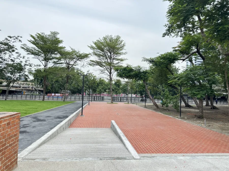 สวนป่าเอกมัย