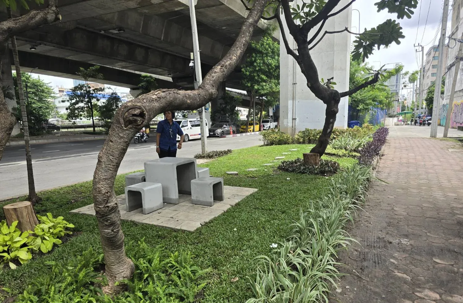 สวนสุขใจ เจริญราษฎร์